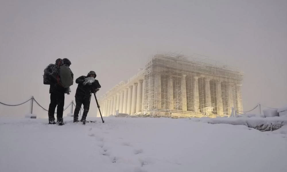 Αυτή είναι η πιο όμορφη φωτογραφία από την χιονισμένη Αθήνα